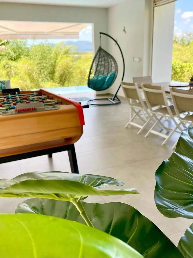 Villa Kumquat Avec Piscine Et Vue Sur Les Montagnes Petit-Bourg 0*,  Guadeloupe